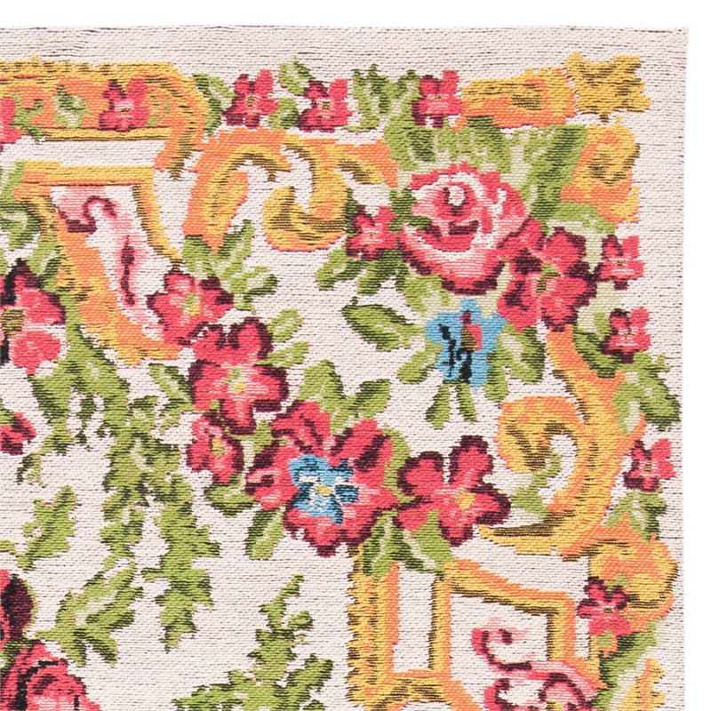 Safavieh Classic Vintage 5' x 8' Rug in Ivory and Rose