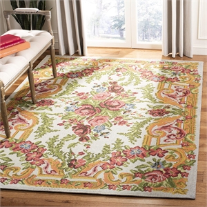 Safavieh Classic Vintage 6' x 9' Rug in Ivory and Rose