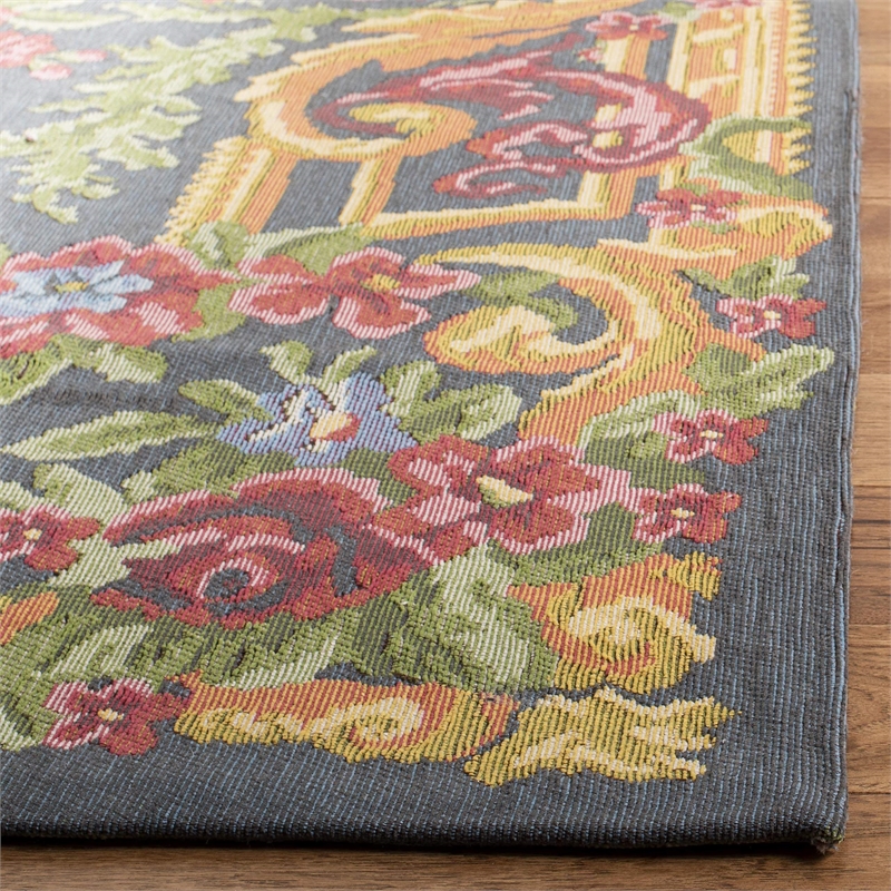 Safavieh Classic Vintage 5' x 8' Rug in Gray and Rose
