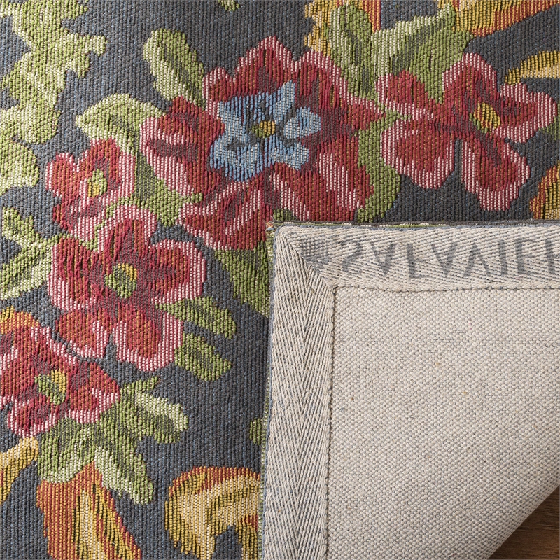 Safavieh Classic Vintage 6' x 9' Rug in Gray and Rose