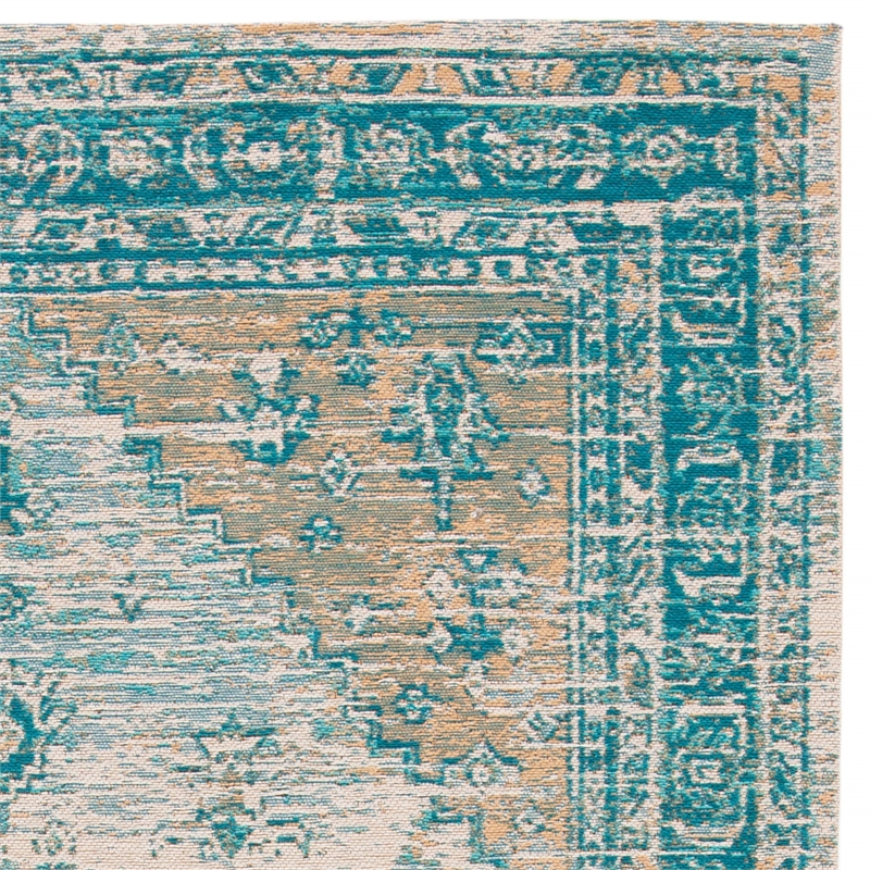 Safavieh Classic Vintage 5' x 8' Rug in Aqua
