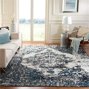 Safavieh Classic Vintage 6' x 9' Rug in Navy and Ivory