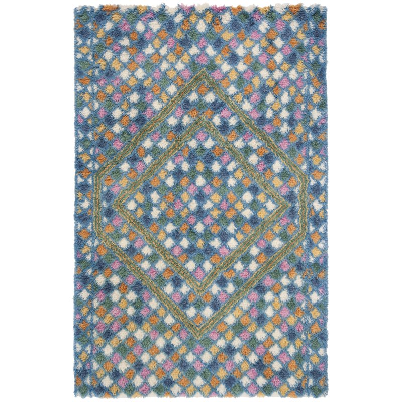 Safavieh Casablanca 4' x 6' Hand Tufted Wool Rug in Ivory and Blue