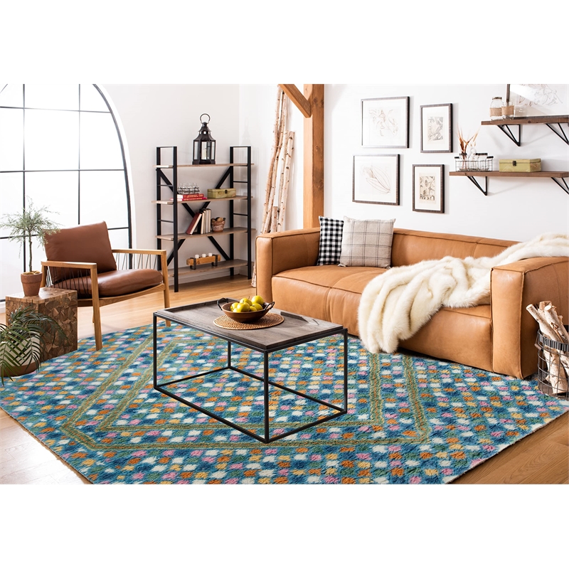 Safavieh Casablanca 8' x 10' Hand Tufted Wool Rug in Ivory and Blue