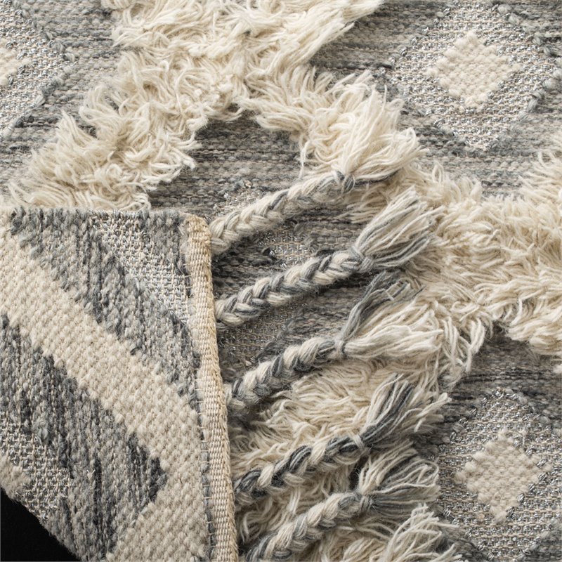 Safavieh Kenya 8' x 10' Hand Knotted Shag Wool Rug in Gray and Ivory
