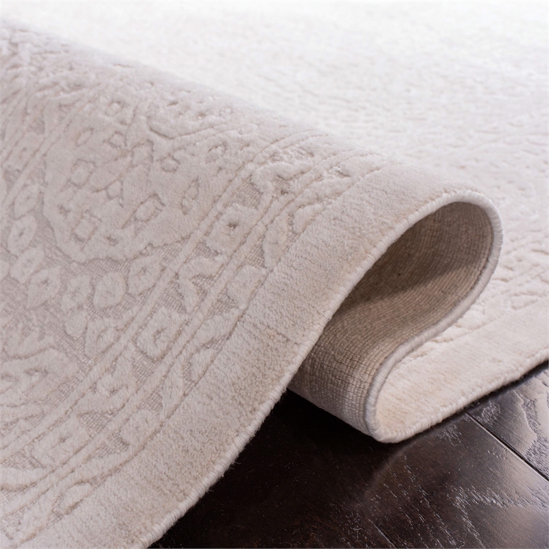 Safavieh Mirage 6' x 9' Hand Loomed Rug in Ivory