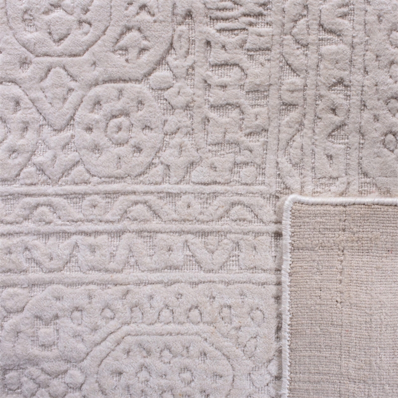 Safavieh Mirage 6' x 9' Hand Loomed Rug in Ivory