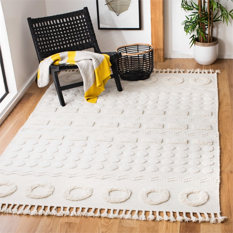 Safavieh Natura 8' x 10' Hand Woven Wool Rug in Ivory