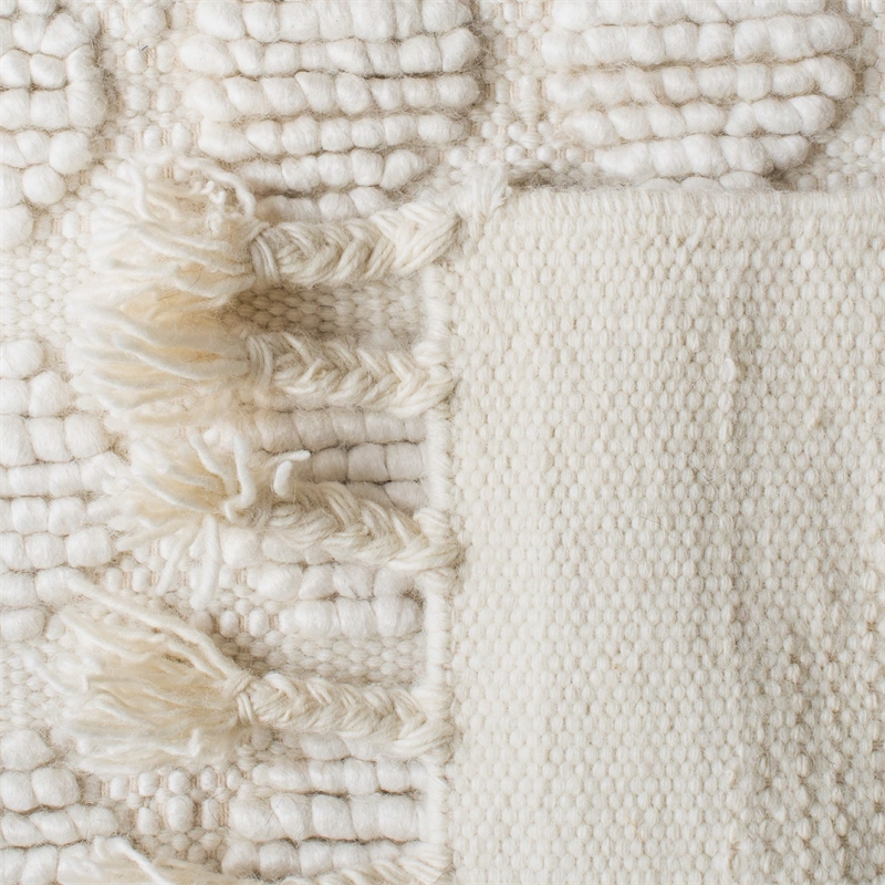 Safavieh Natura 8' x 10' Hand Woven Wool Rug in Ivory