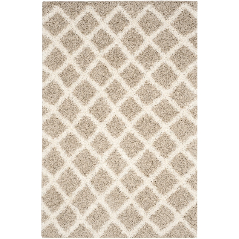 Safavieh Dallas 4' x 6' Shag Rug in Beige and Ivory