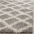 Safavieh Dallas 4' x 6' Shag Rug in Gray and Ivory