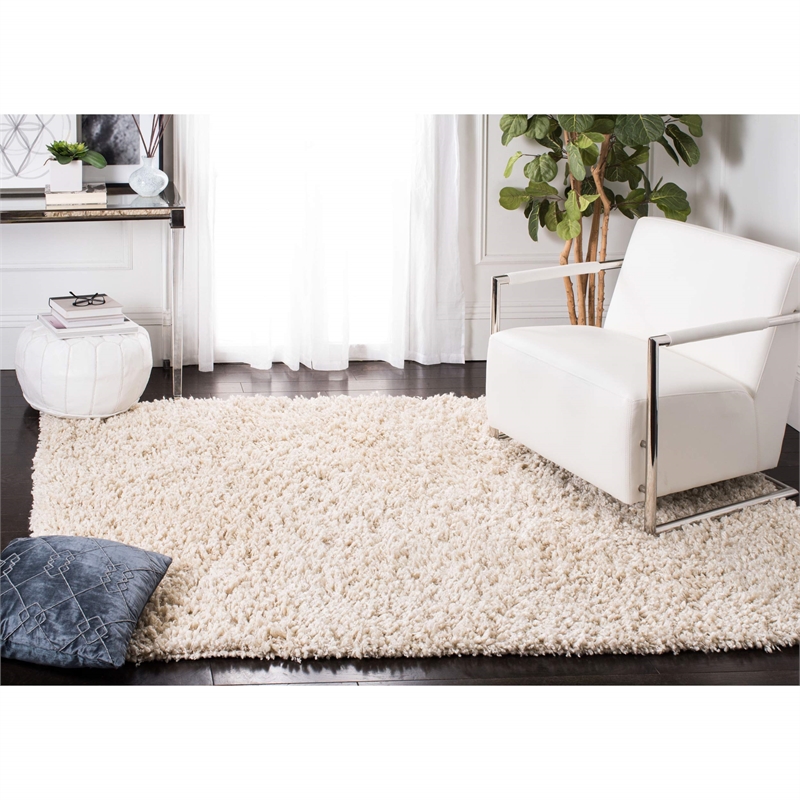 Safavieh 4' x 6' Hand Woven Sheep Shag Rug in Ivory
