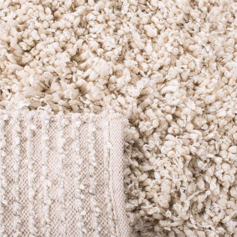 Safavieh 4' x 6' Hand Woven Sheep Shag Rug in Ivory