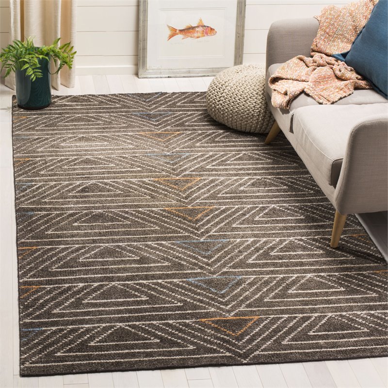 Safavieh Stone Wash 5' x 8' Hand Knotted Rug in Dark Brown