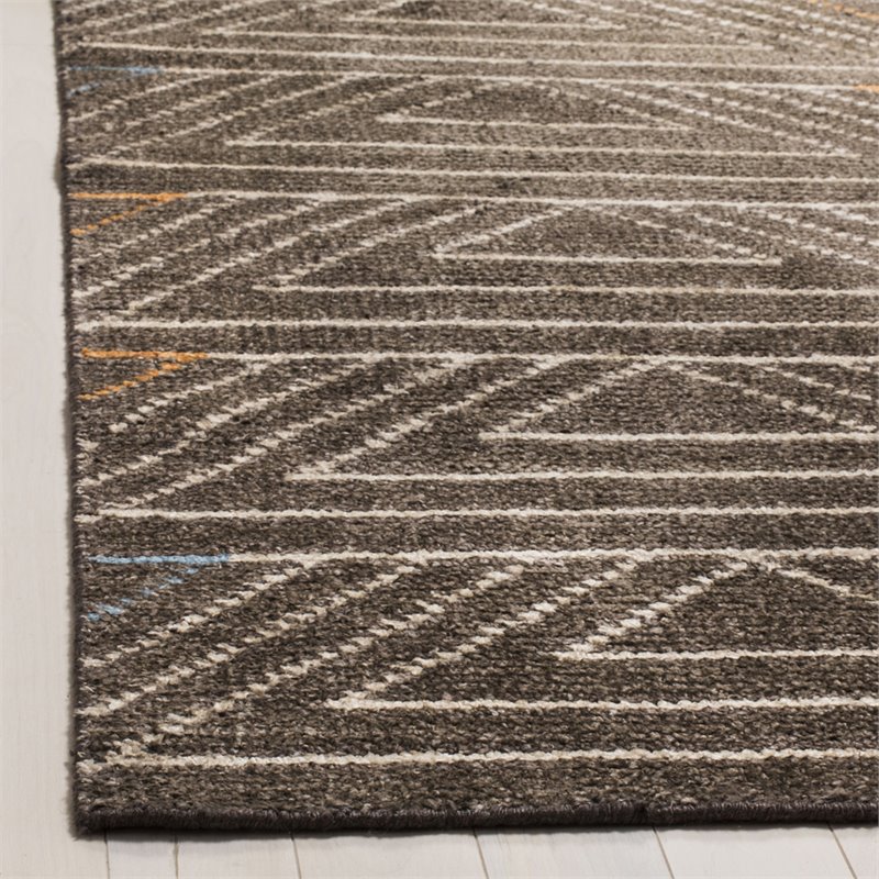 Safavieh Stone Wash 5' x 8' Hand Knotted Rug in Dark Brown