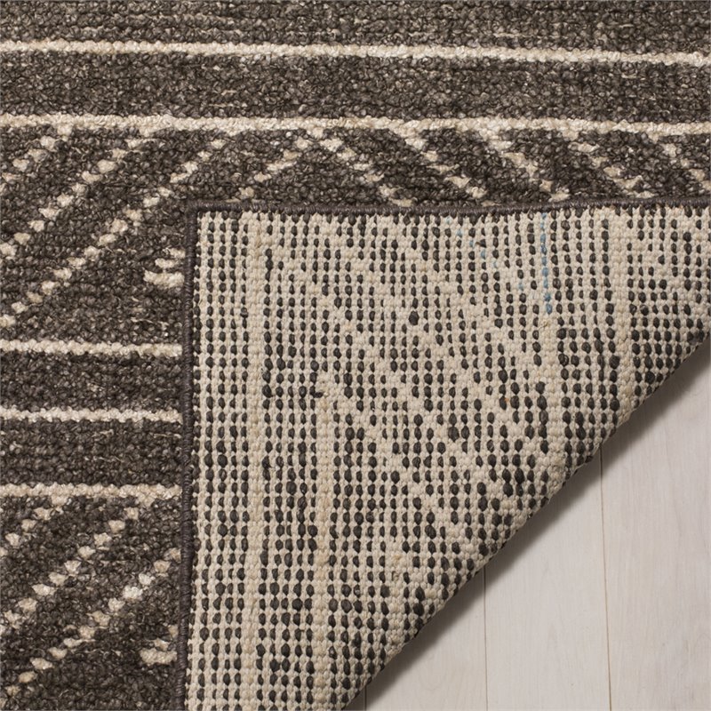 Safavieh Stone Wash 5' x 8' Hand Knotted Rug in Dark Brown