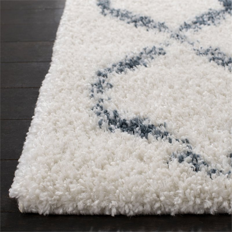 Safavieh Berber 4' x 6' Shag Rug in Cream and Blue