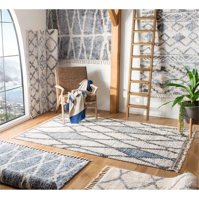 Safavieh Berber 9' x 12' Shag Rug in Gray and Cream
