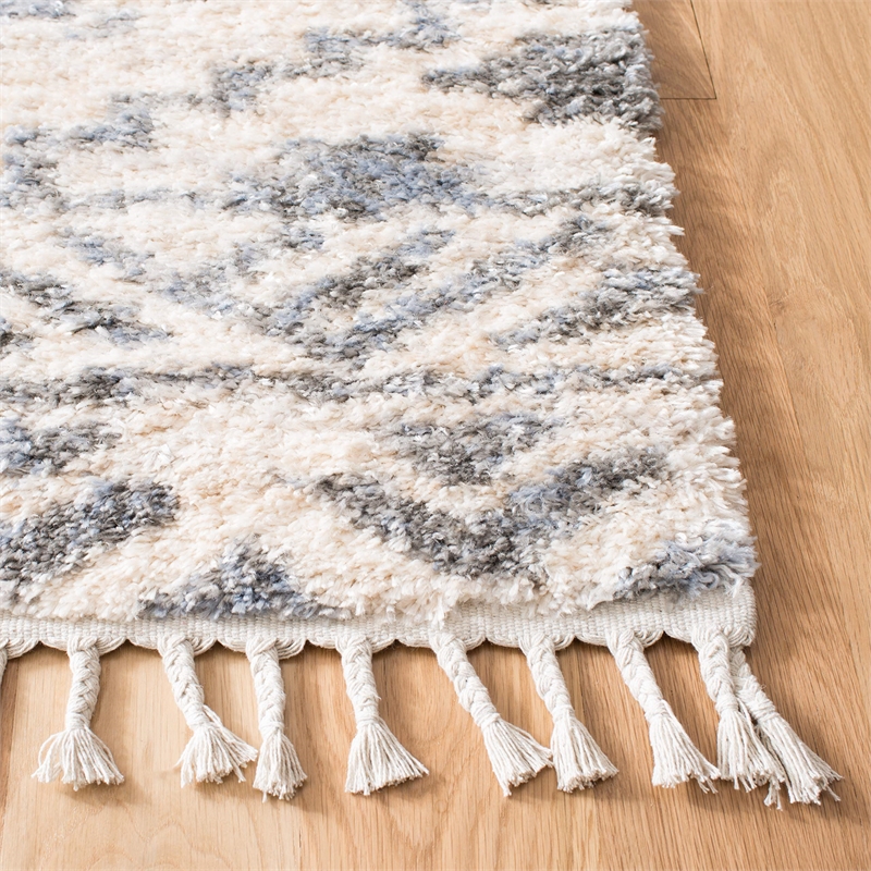 Safavieh Berber 8' x 10' Shag Rug in Cream and Navy