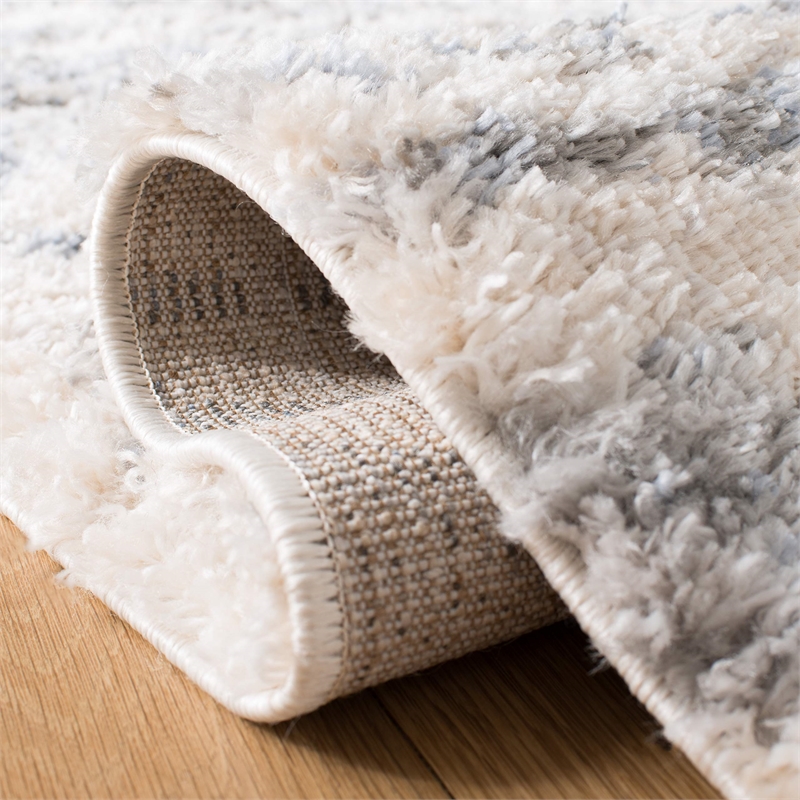 Safavieh Berber 8' x 10' Shag Rug in Cream and Navy