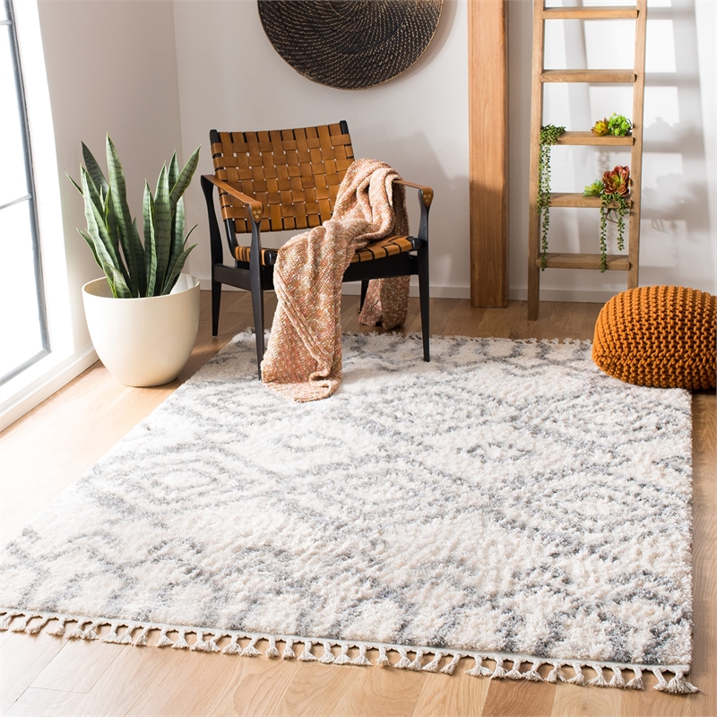Safavieh Berber 9' x 12' Shag Rug in Cream and Gray