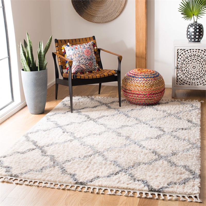 Safavieh Berber 8' x 10' Shag Rug in Cream and Gray