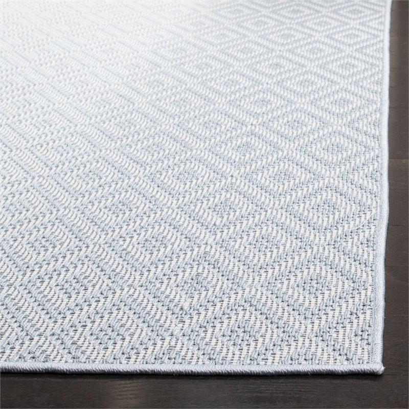 Safavieh Bermuda 4' x 6' Rug in Light Blue and Cream