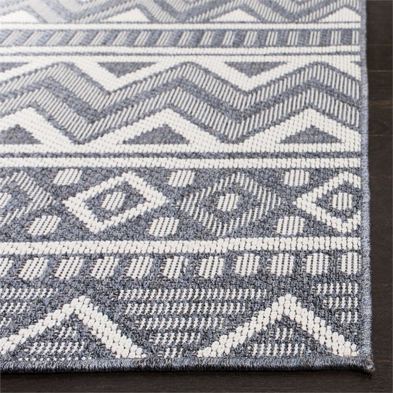 Safavieh Bermuda 9' x 12' Rug in Navy and Creme