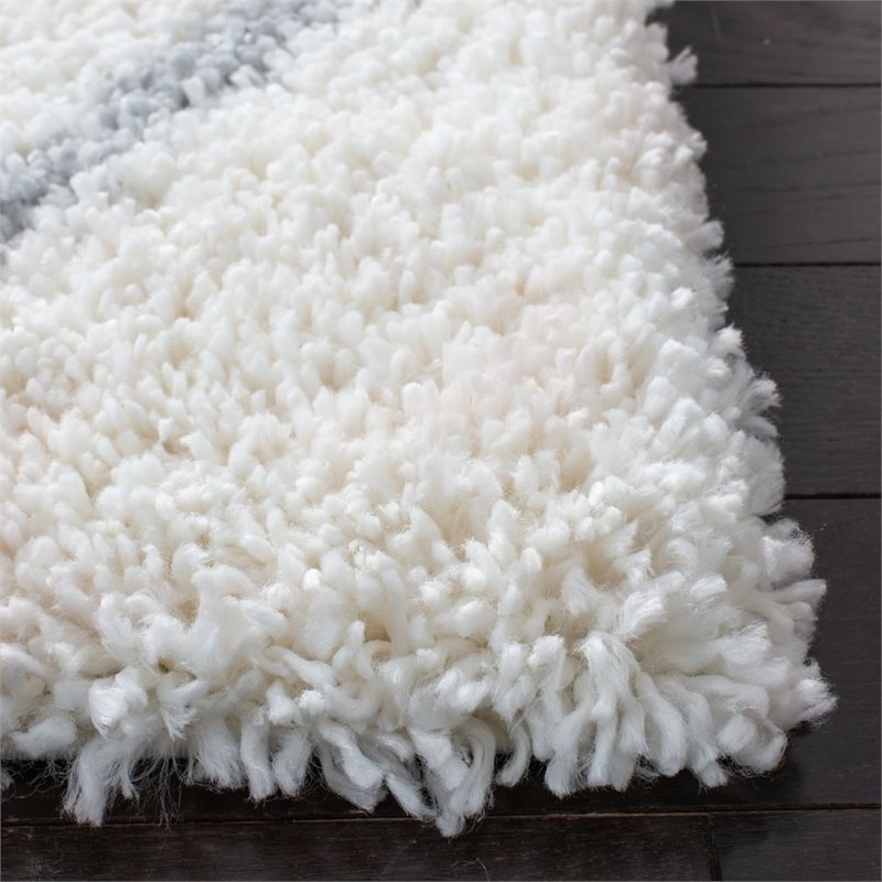 Safavieh Fontana 9' x 12' Shag Rug in Cream and Gray