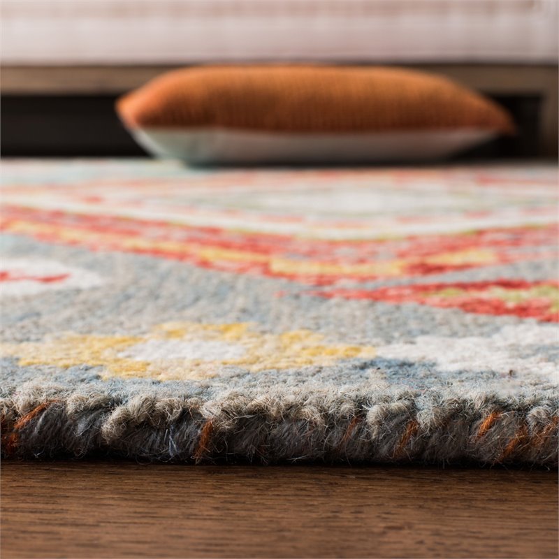 Safavieh Aspen 4' x 6' Hand Tufted Wool Rug in Gray and Red