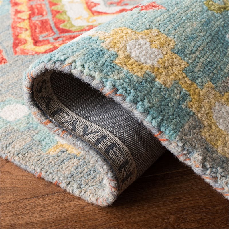 Safavieh Aspen 8' x 10' Hand Tufted Wool Rug in Gray and Red