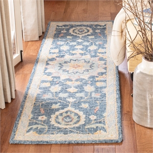 Safavieh Blossom 8' x 10' Hand Tufted Wool Rug in Navy