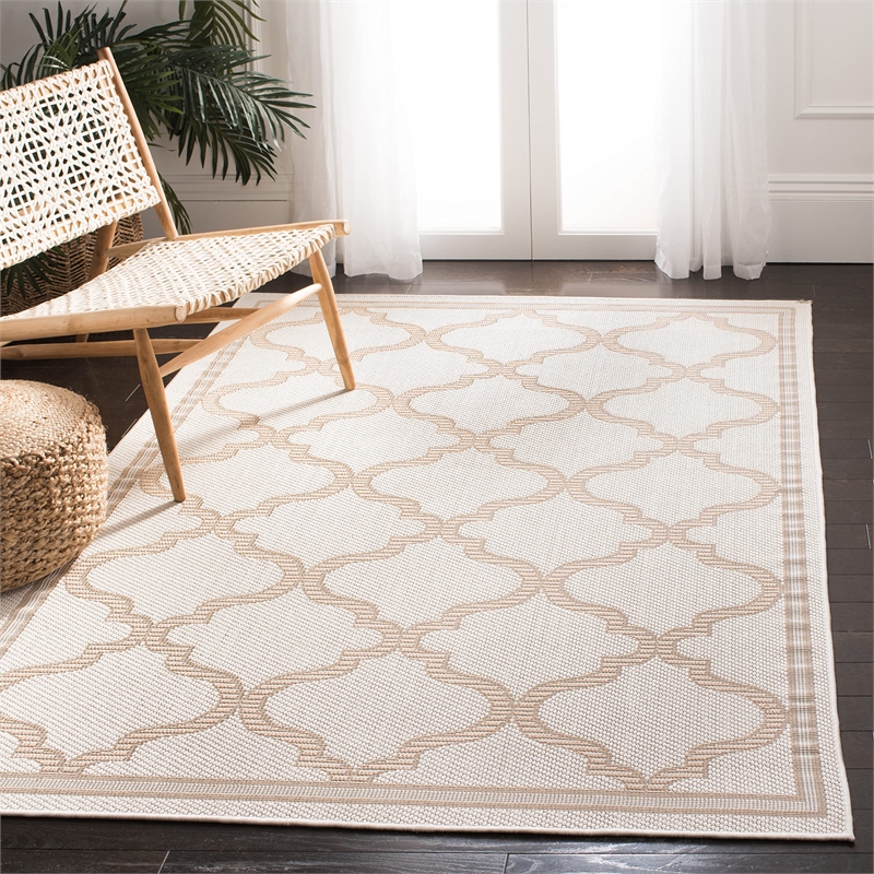 Safavieh Bermuda 4' x 6' Rug in Ivory and Beige