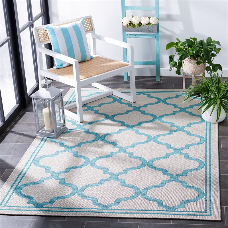 Safavieh Bermuda 8' x 10' Rug in Light Blue and Ivory
