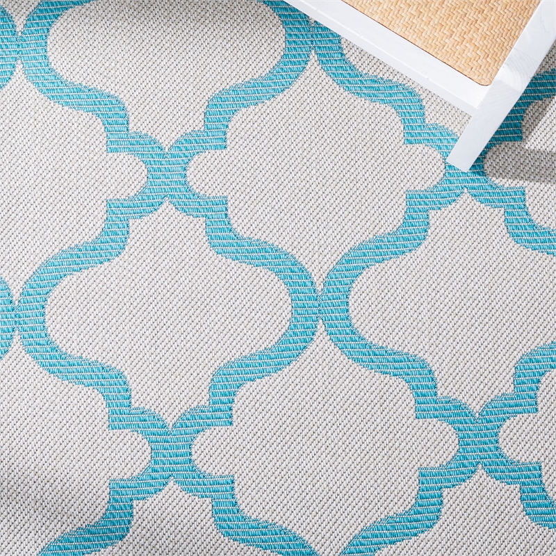 Safavieh Bermuda 8' x 10' Rug in Light Blue and Ivory