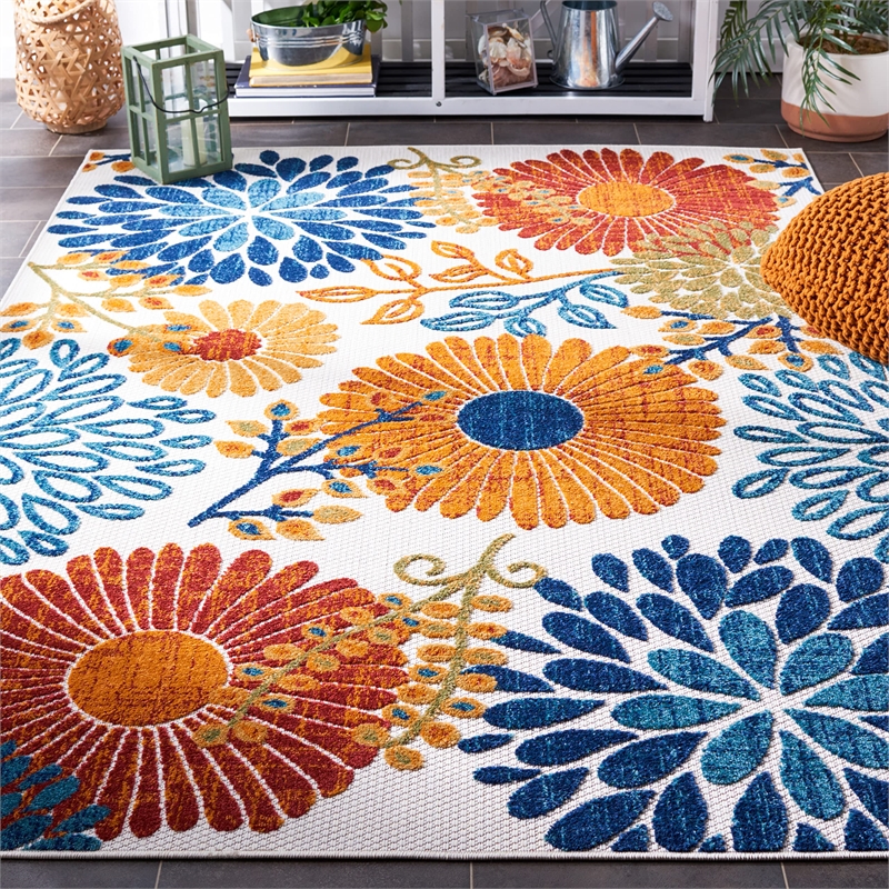 Safavieh Cabana 4' x 6' Rug in Creme and Red