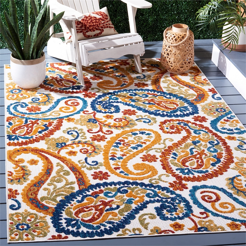 Safavieh Cabana 4' x 6' Rug in Cream and Navy