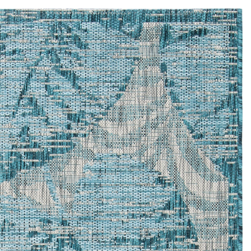 Safavieh Courtyard 4' x 5'7