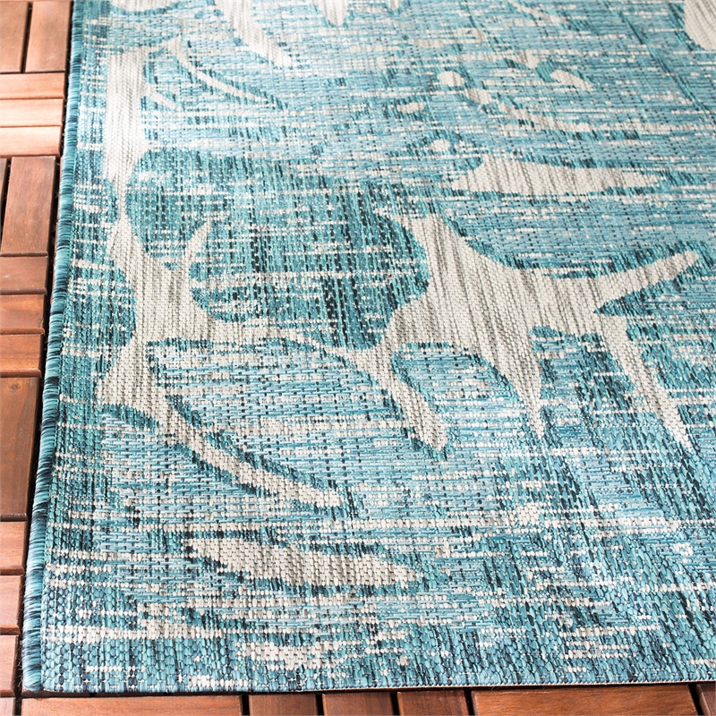 Safavieh Courtyard 4' x 5'7