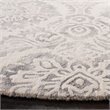 Safavieh Dip Dye 7' Round Hand Tufted Wool Rug in Silver and Ivory