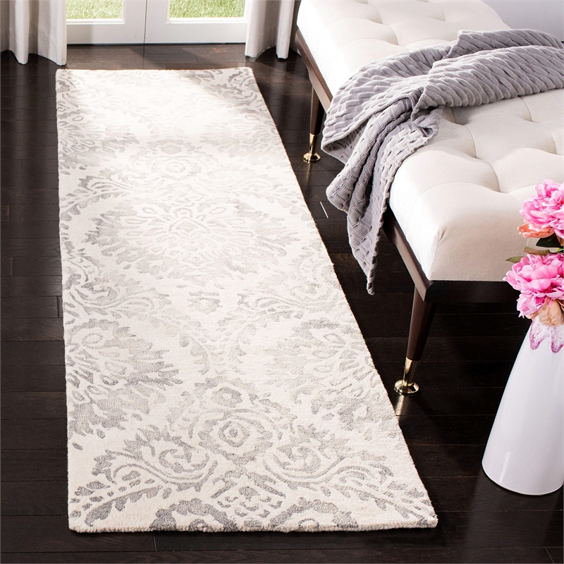 Safavieh Dip Dye 7' Square Hand Tufted Wool Rug in Blue and Ivory