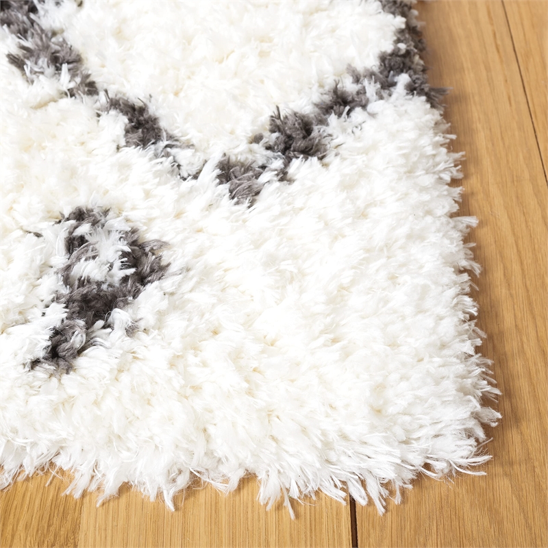 Safavieh Flokati 4' x 6' Rug in Ivory and Dark Gray