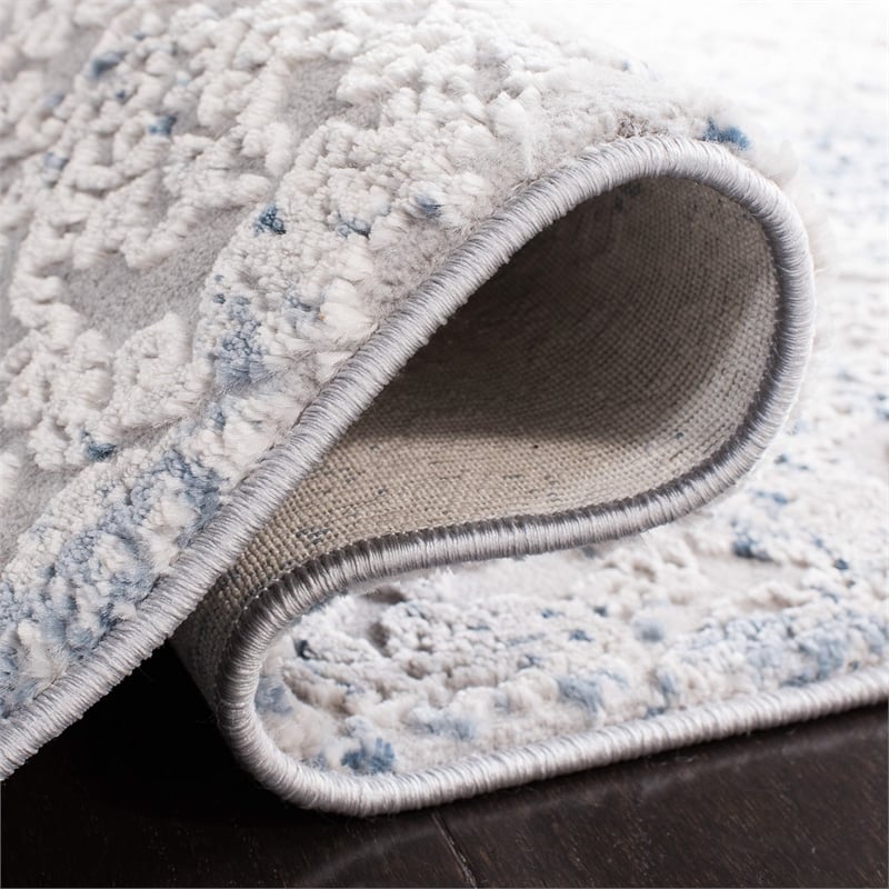 Safavieh Invista 4' x 6' Rug in Gray and Ivory