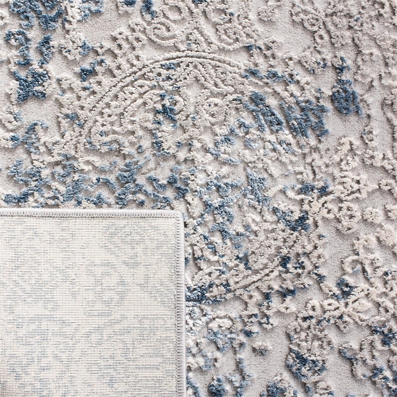 Safavieh Invista 4' x 6' Rug in Gray and Ivory