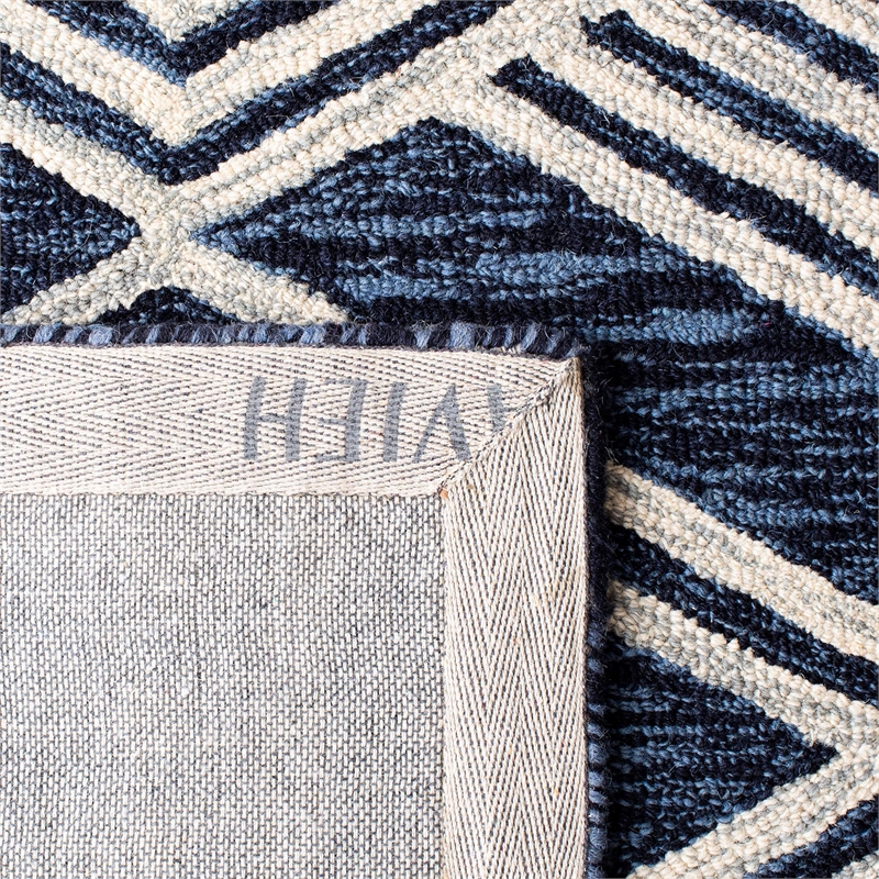 Safavieh Micro-Loop 4' x 6' Hand Tufted Wool Rug in Navy and Ivory