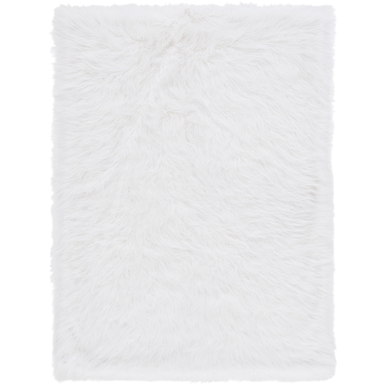 Safavieh Faux Cuddle Fur Throw Blanket in Snow White