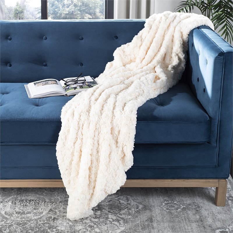 Safavieh Pebbles Throw Blanket in Creme