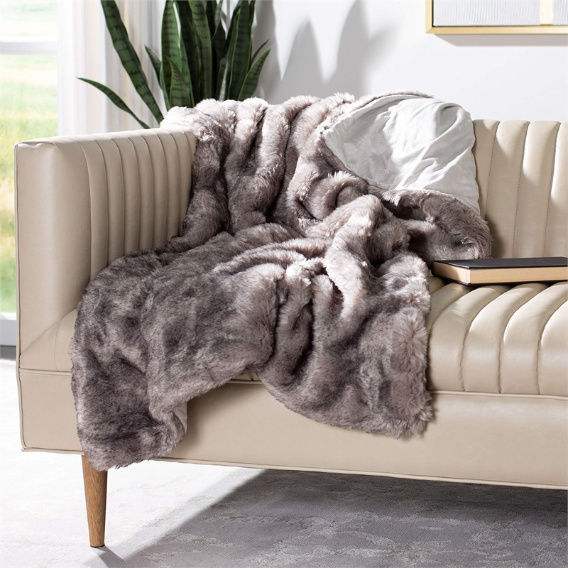 Safavieh Faux Chinchilla Fur Throw Blanket in Gray