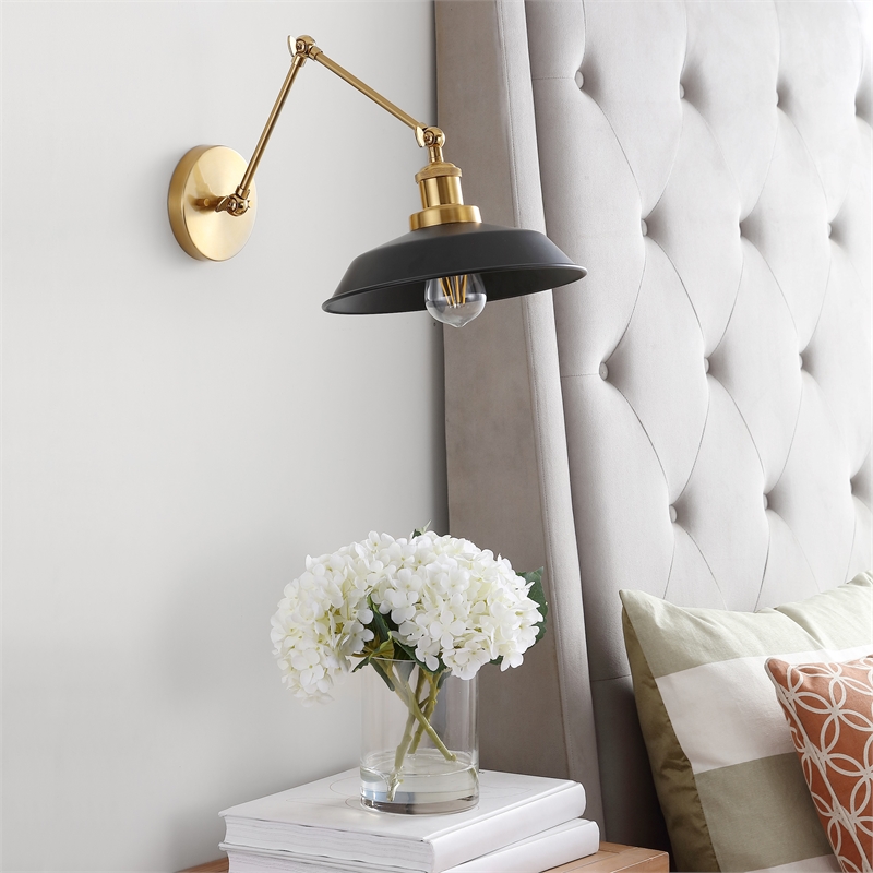 Safavieh Kingston Wall Sconce in Brass Gold/Black
