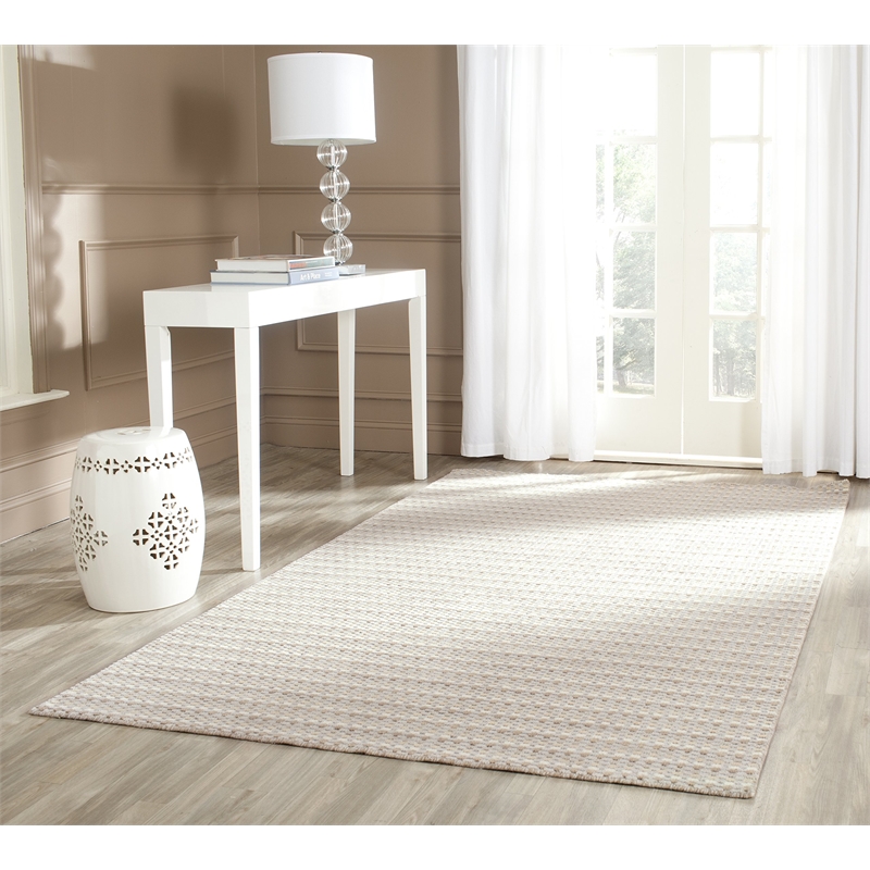 Safavieh Himalaya 6' X 9' Hand Loomed Wool Rug in Beige